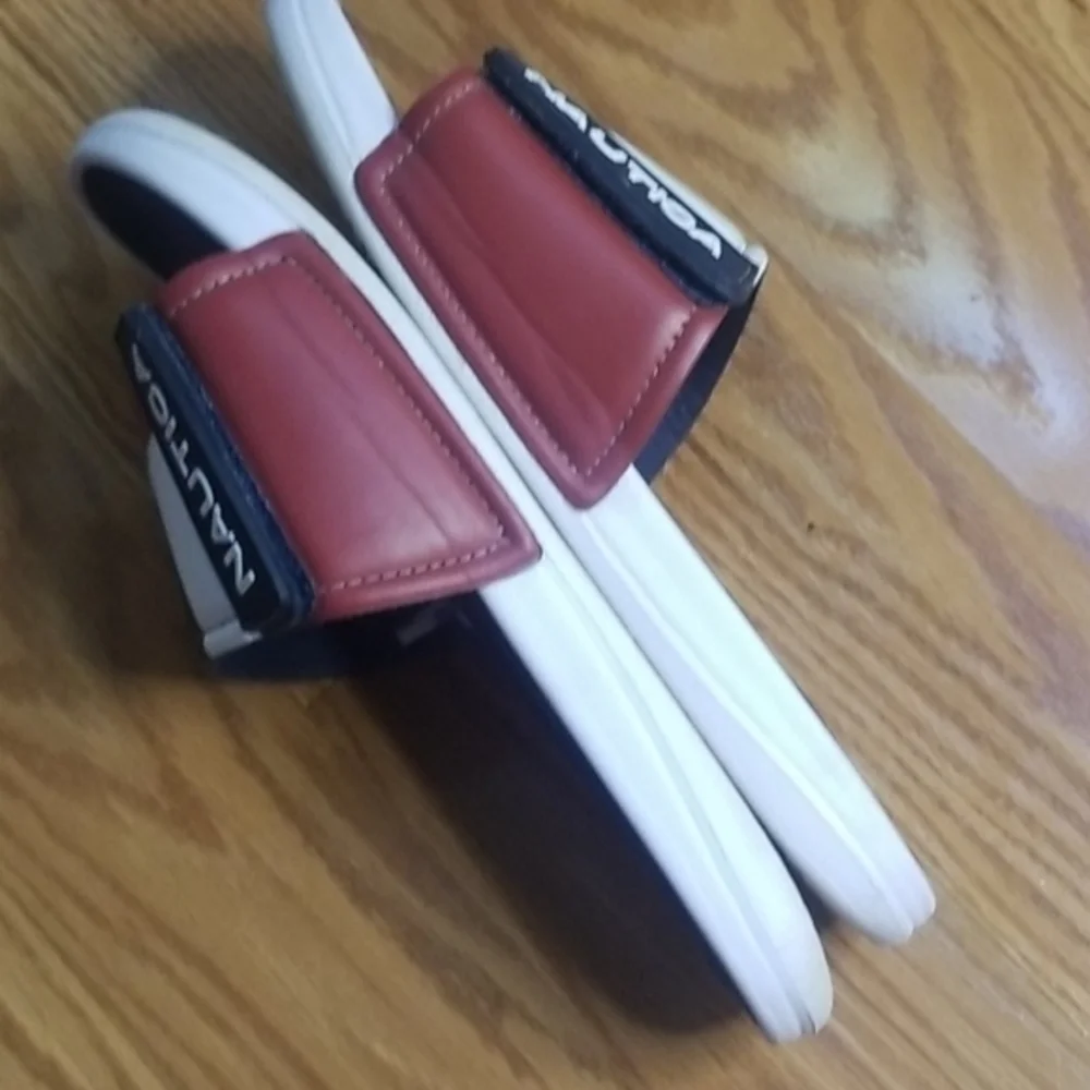 Nautica‎ slides size 4